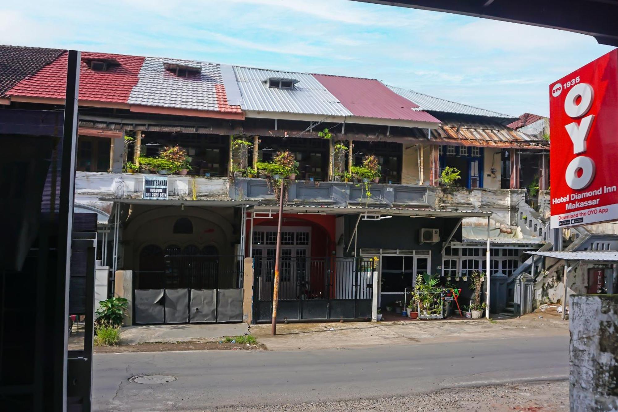 Oyo 1935 Hotel Diamond Inn Makasar Exteriér fotografie