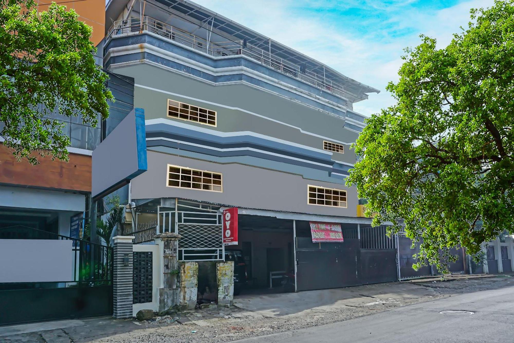Oyo 1935 Hotel Diamond Inn Makasar Exteriér fotografie